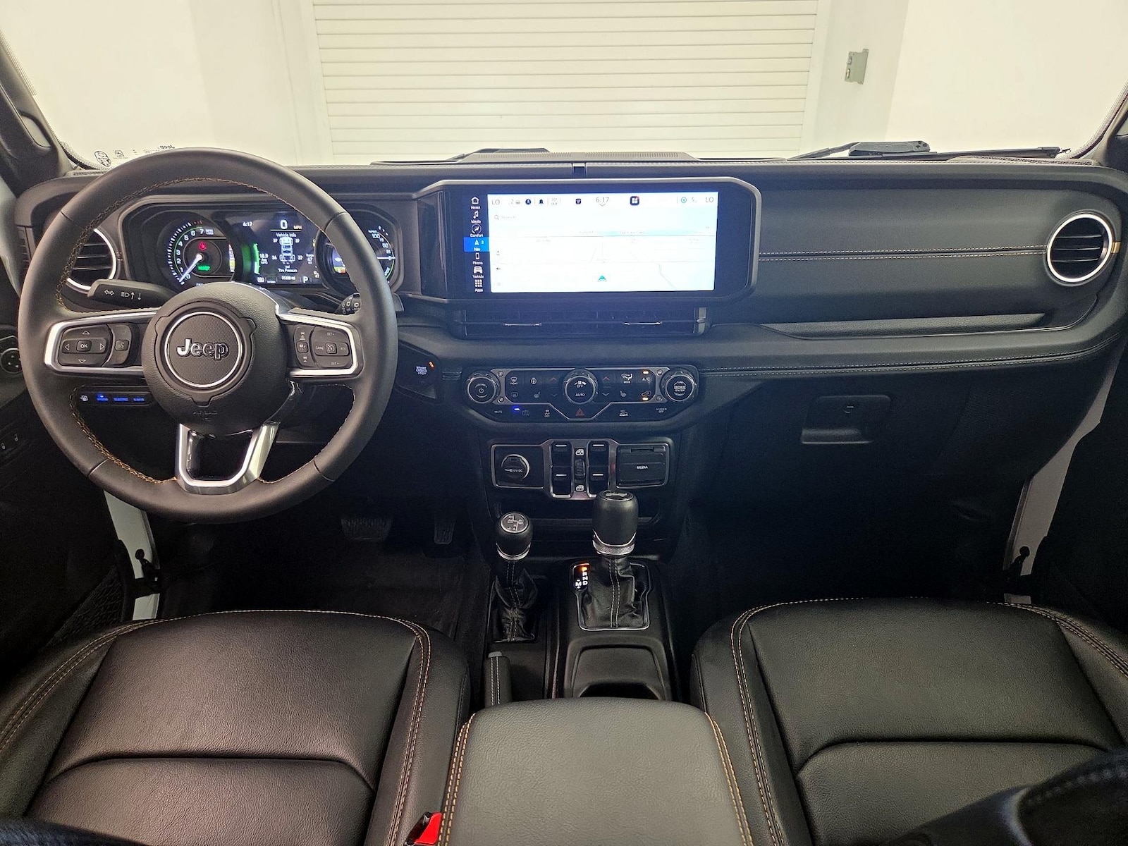 Apple CarPlay® & Android Auto™