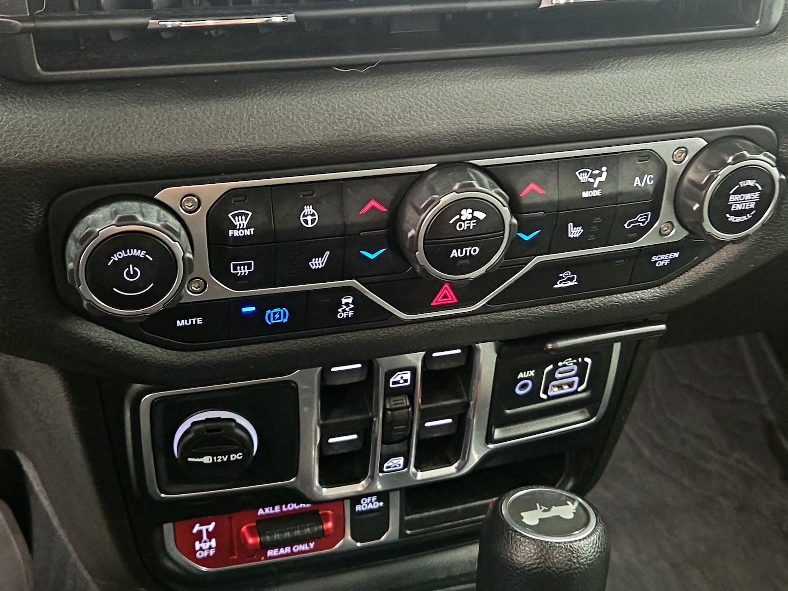 2024 Jeep Wrangler 4xe Willys 4XE - Photo 17