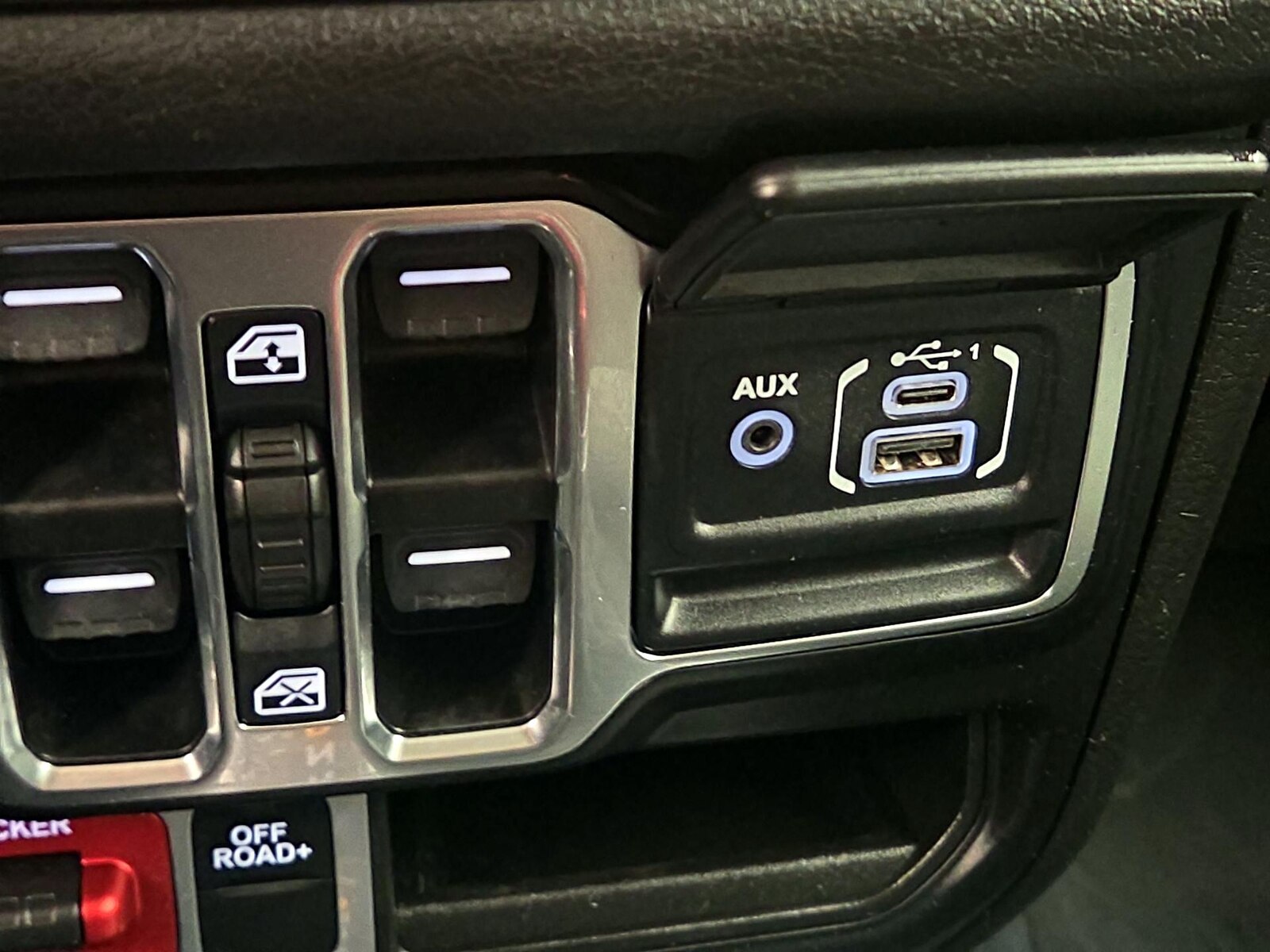 2024 Jeep Wrangler 4xe Willys 4XE - Photo 19