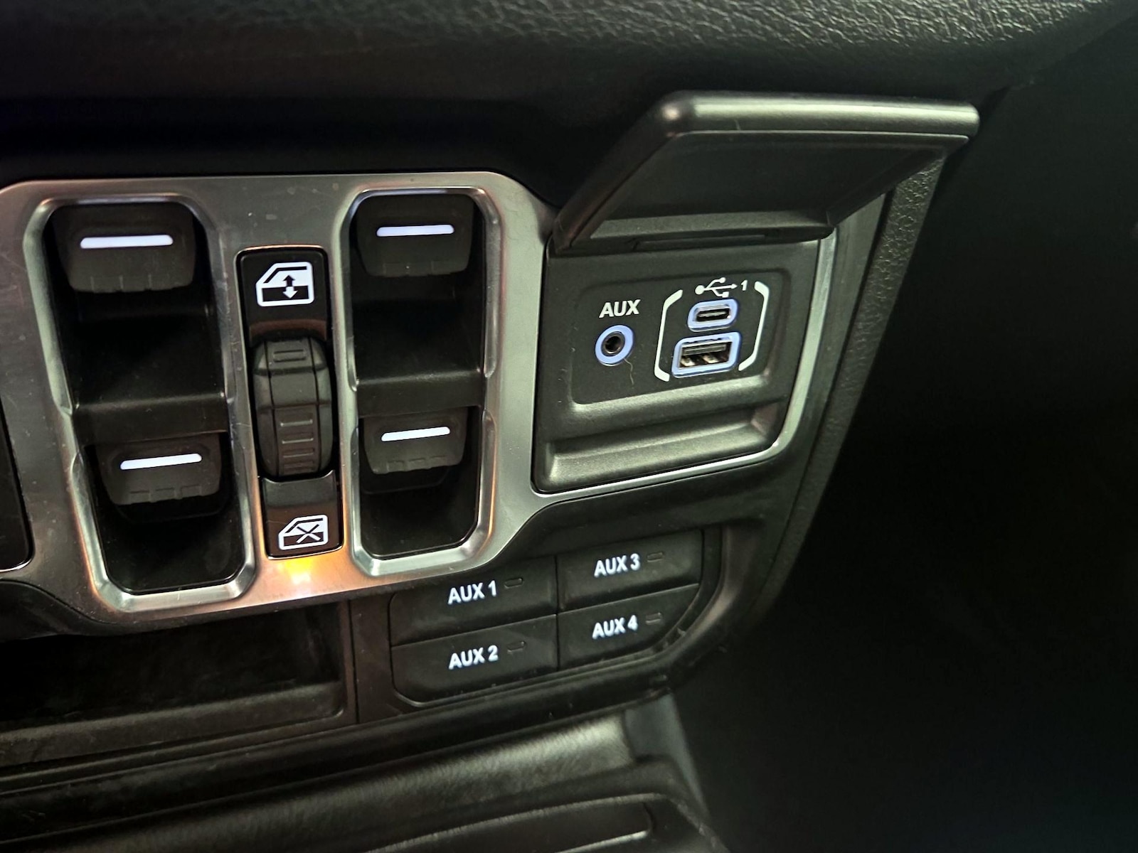 2024 Jeep Wrangler 4xe Sports S 4XE - Photo 19
