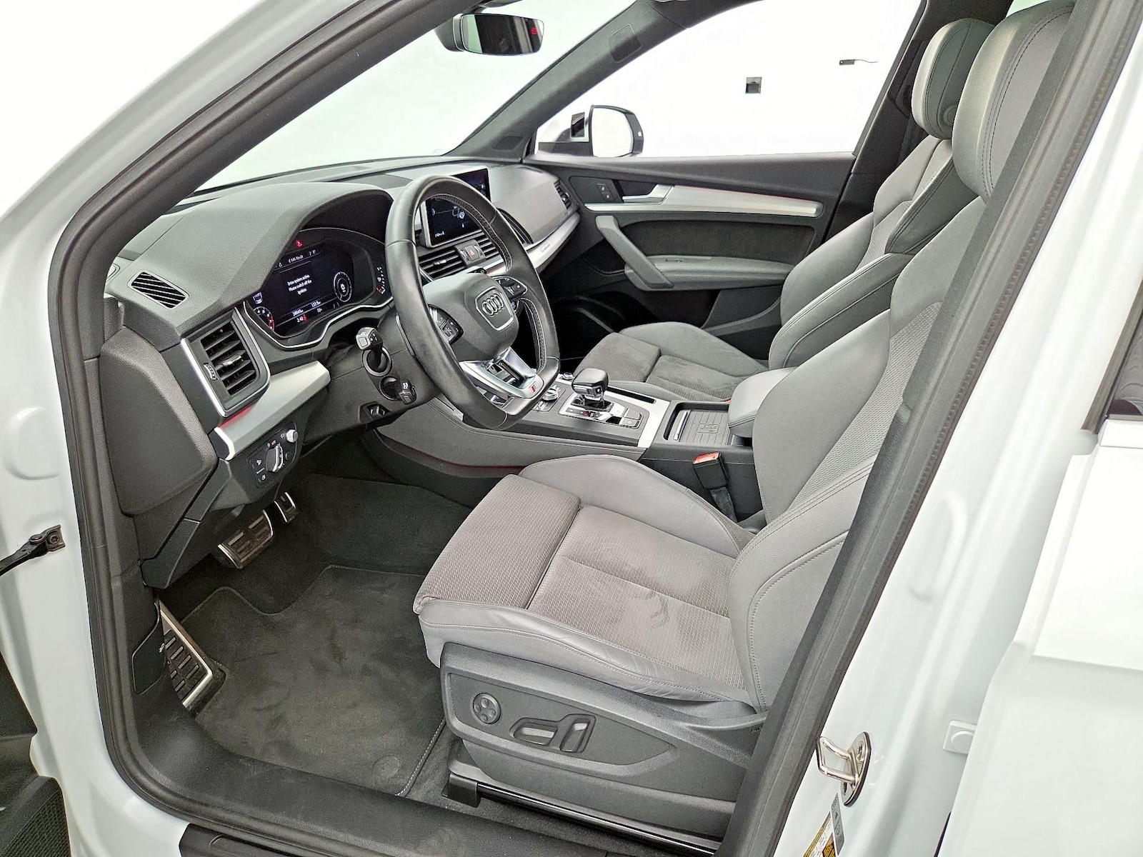 2020 Audi SQ5 Prestige - Photo 12