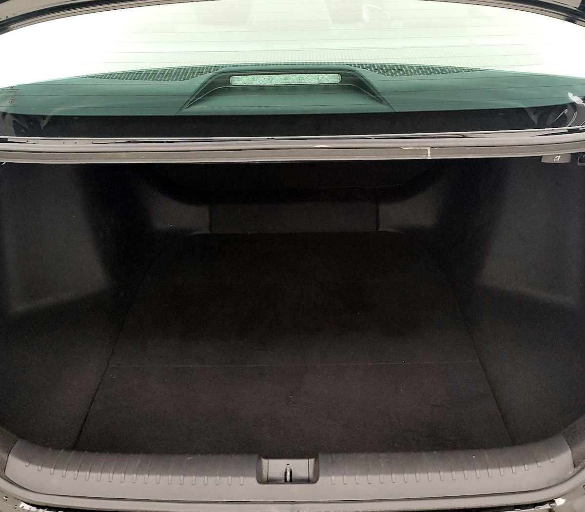 Trunk/Cargo (Seats Up)