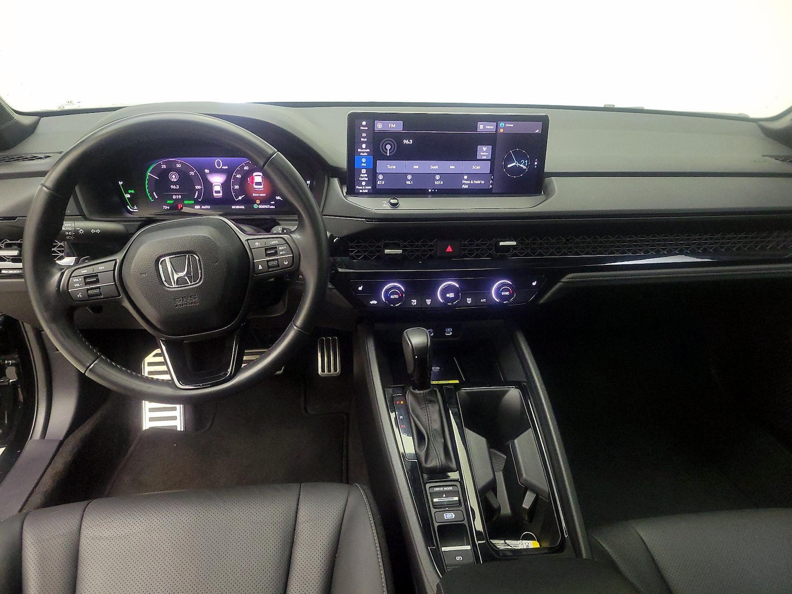 Apple CarPlay® & Android Auto™