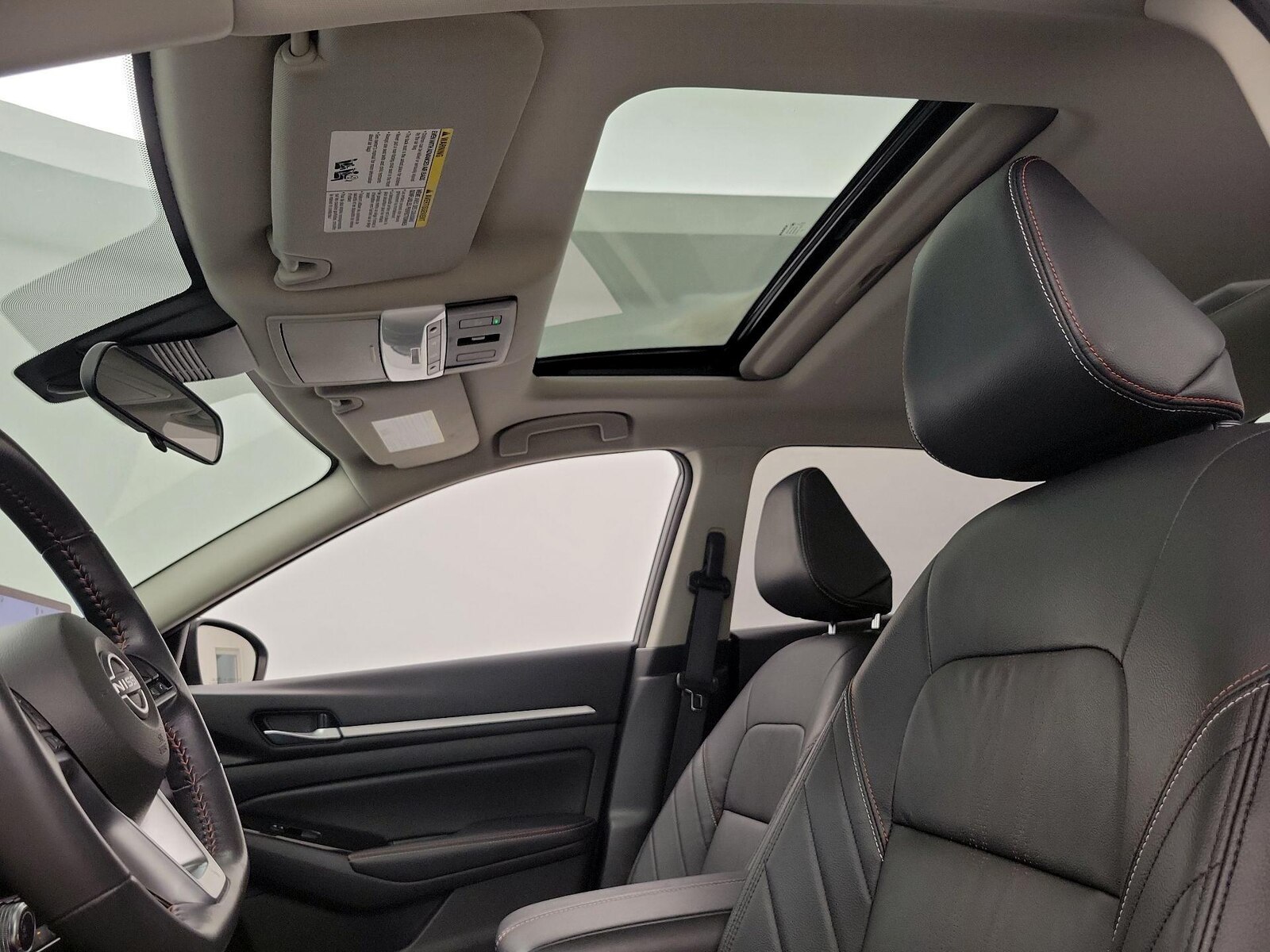 Sunroof(s) & Overhead Airbags