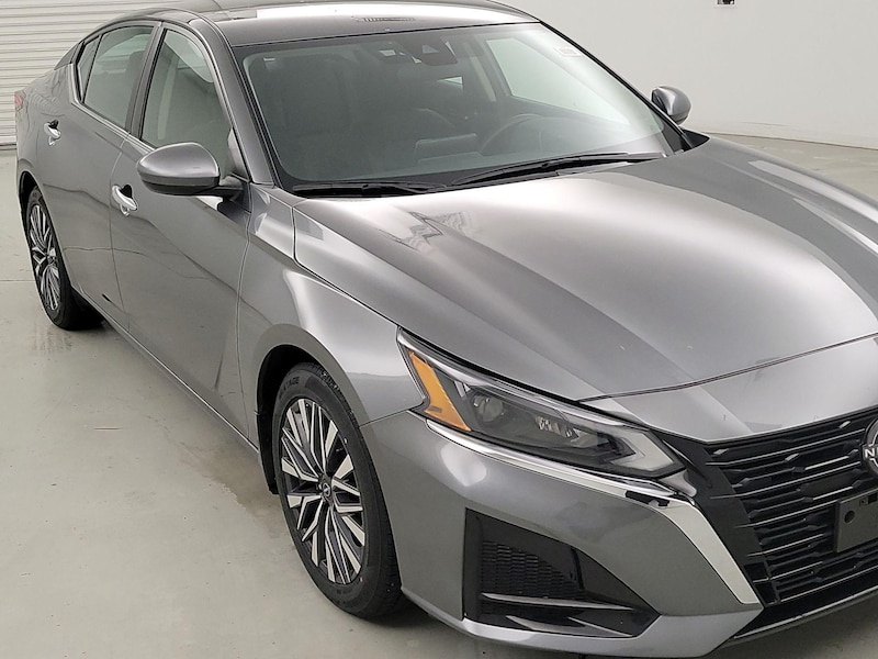 2023 Nissan Altima SV