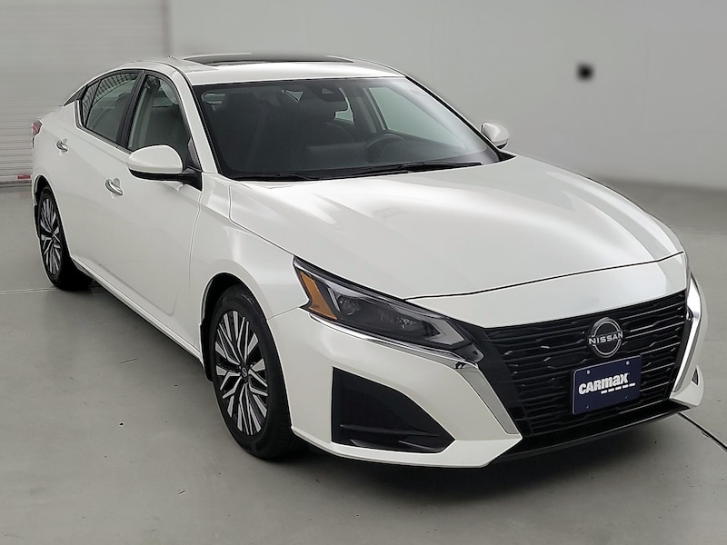 2024 Nissan Altima SV