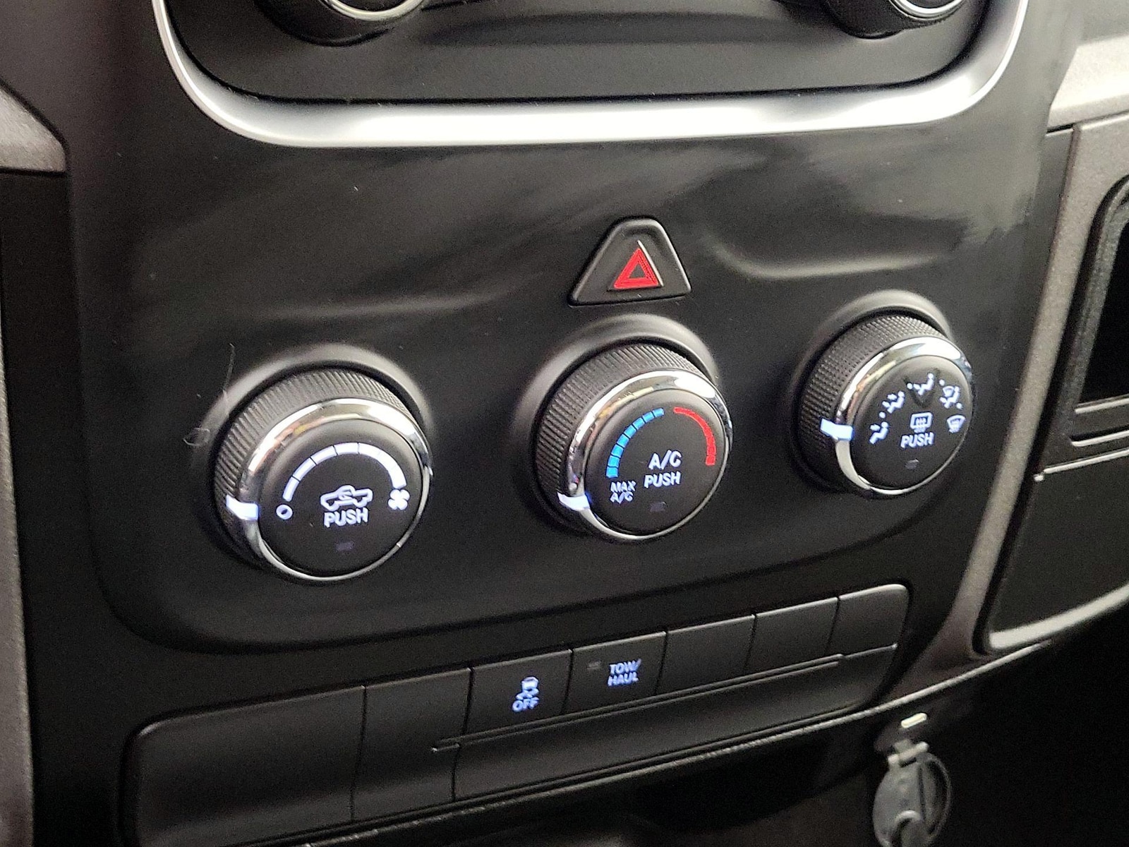 2022 RAM Ram 1500 Classic Tradesman - Photo 17