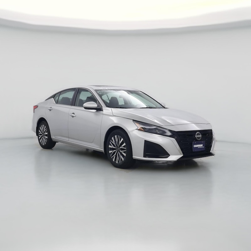 2023 Nissan Altima SV
