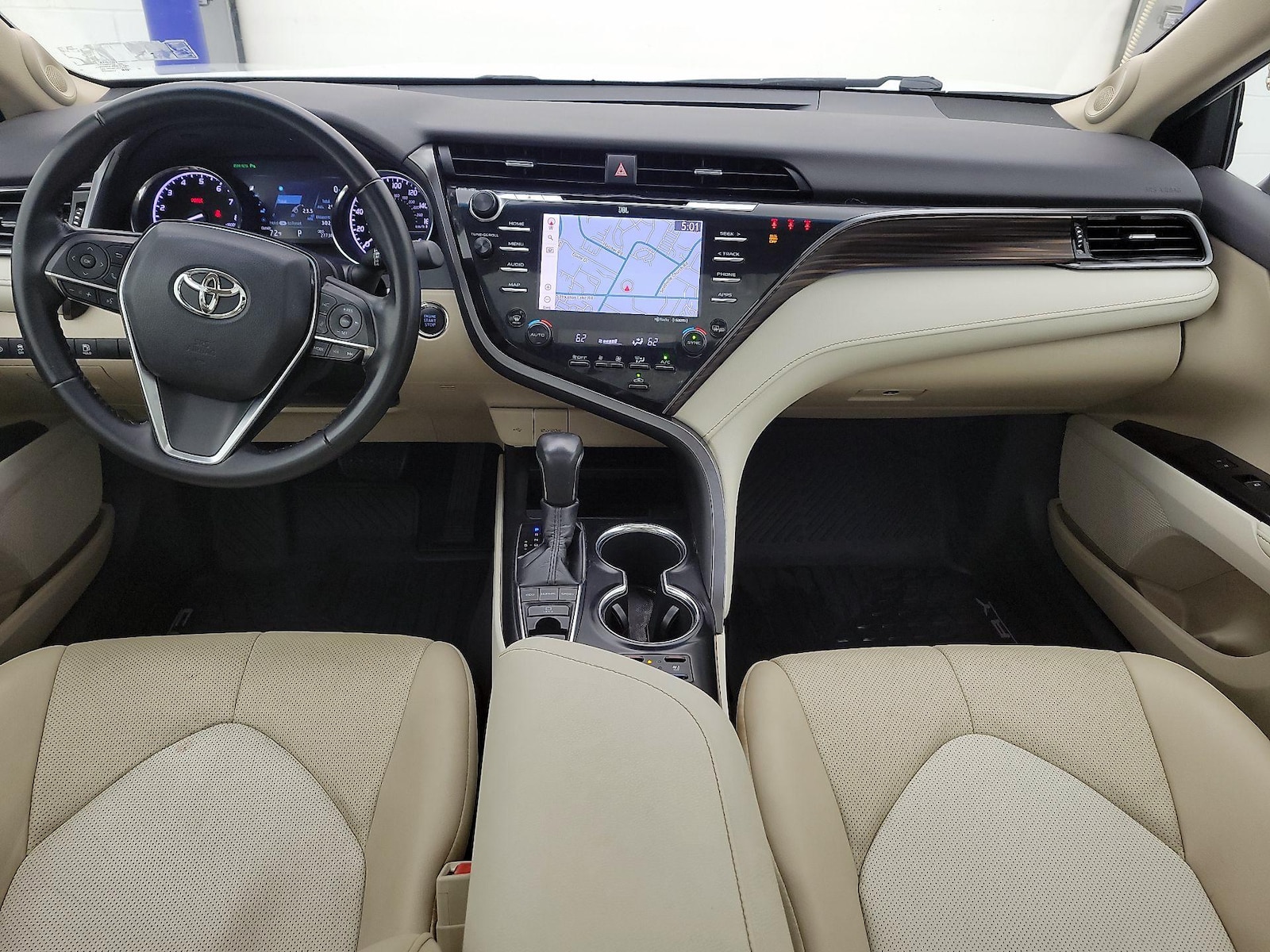 Apple CarPlay® & Android Auto™