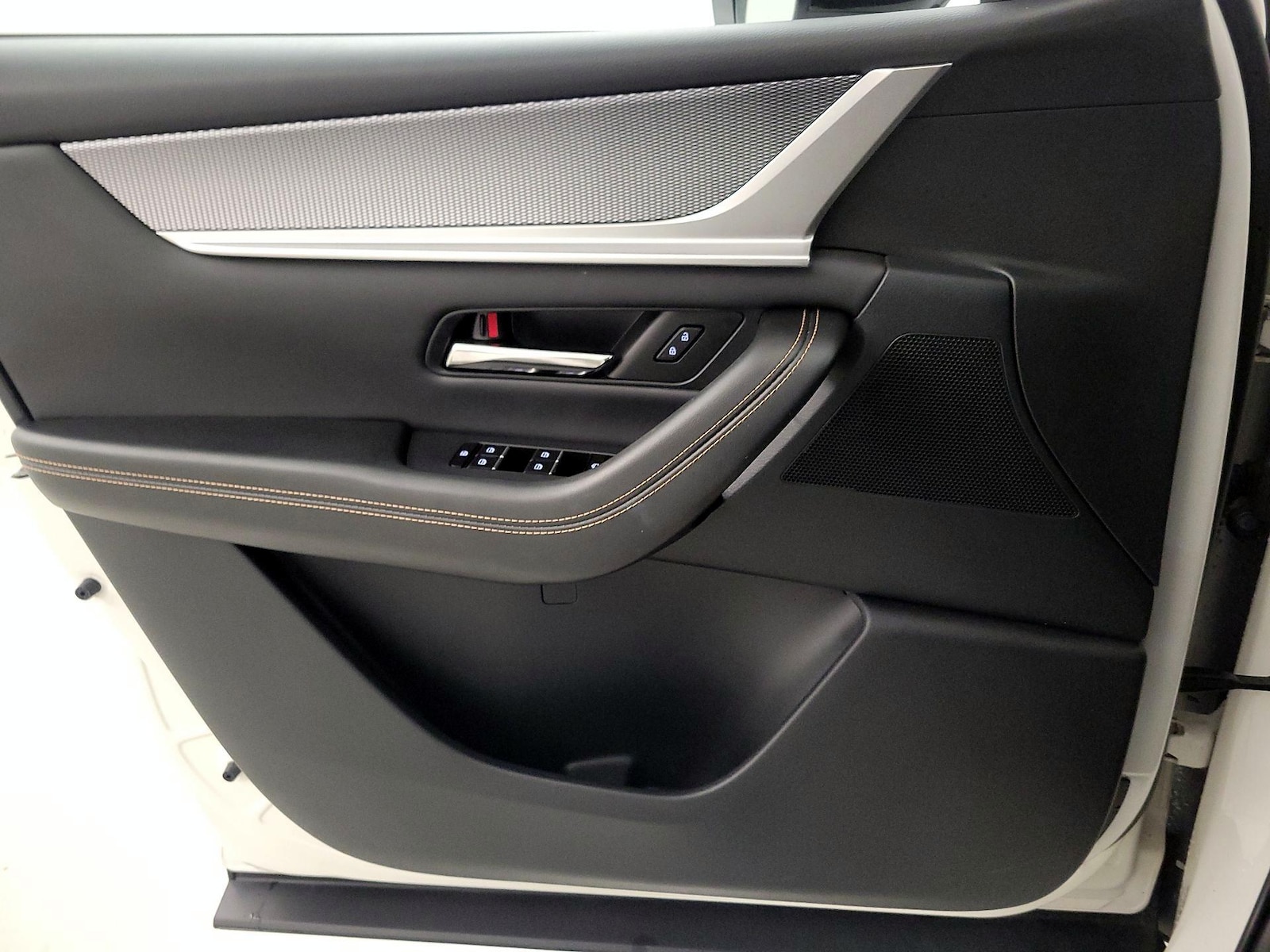2025 Mazda CX-70 Premium Plus Package - Photo 12