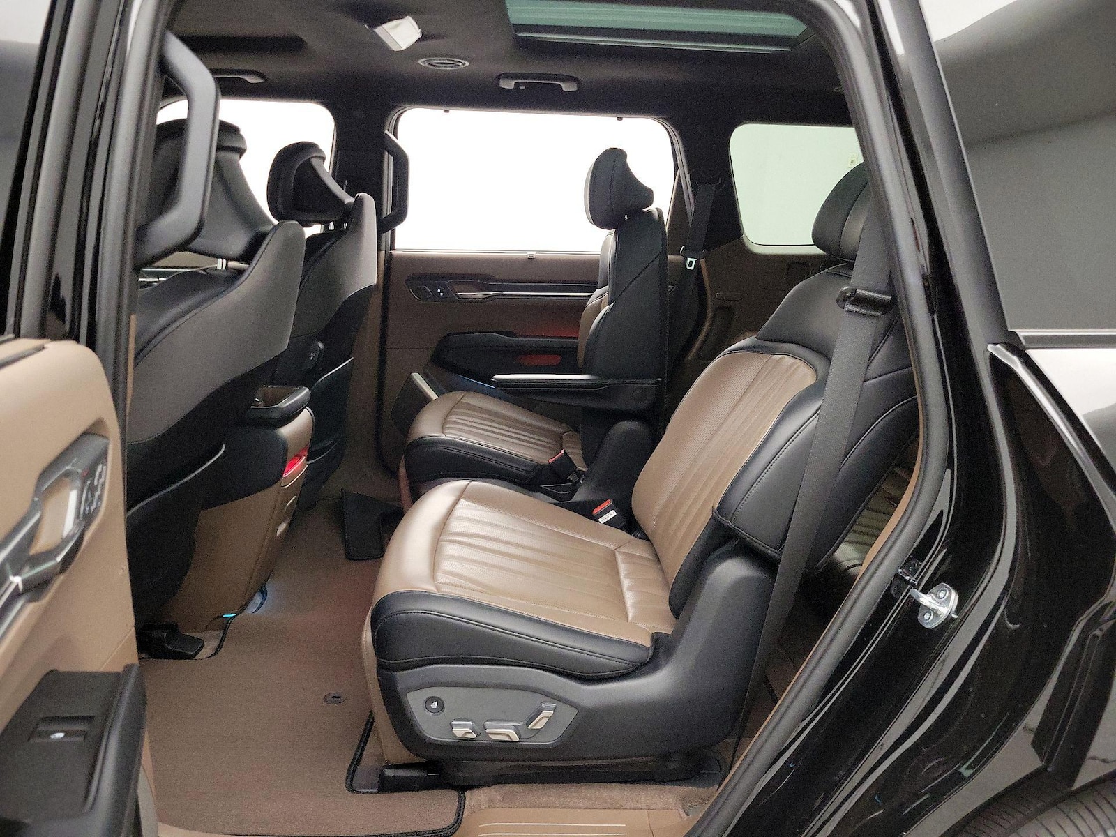 Rear Air Conditioning