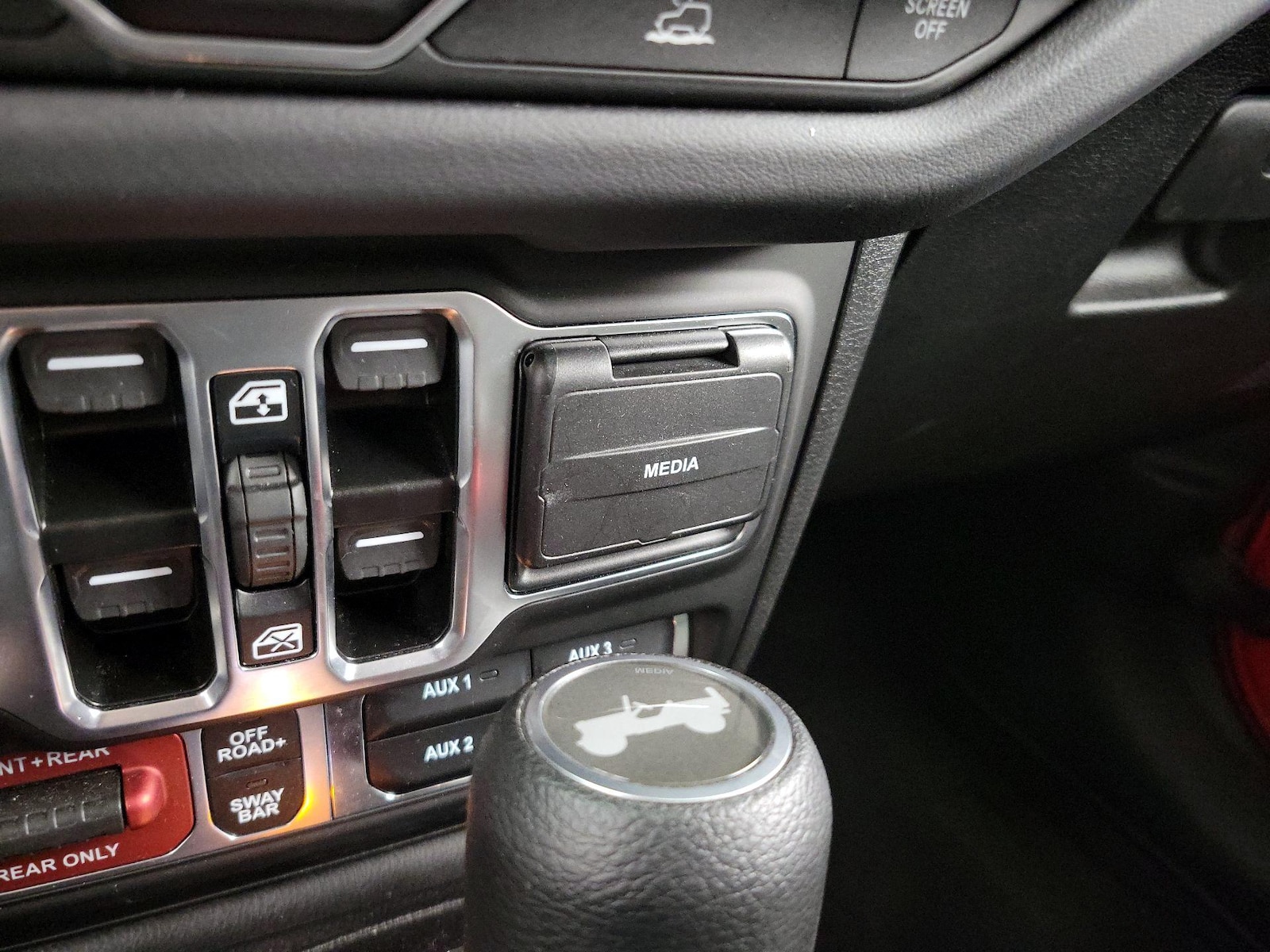2025 Jeep Wrangler 4-Door Rubicon - Photo 19