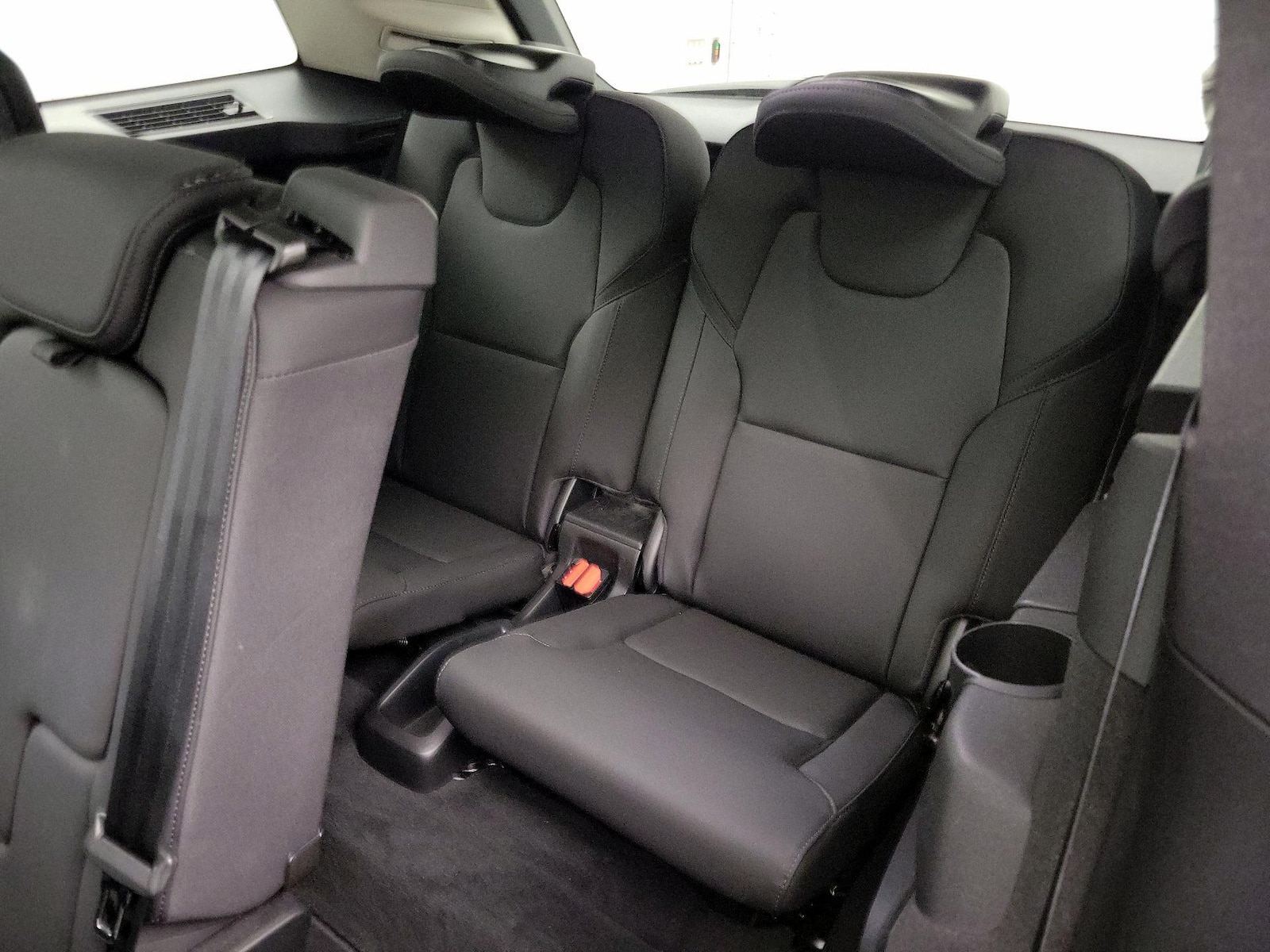 2025 Volvo XC90 Plus - Photo 22