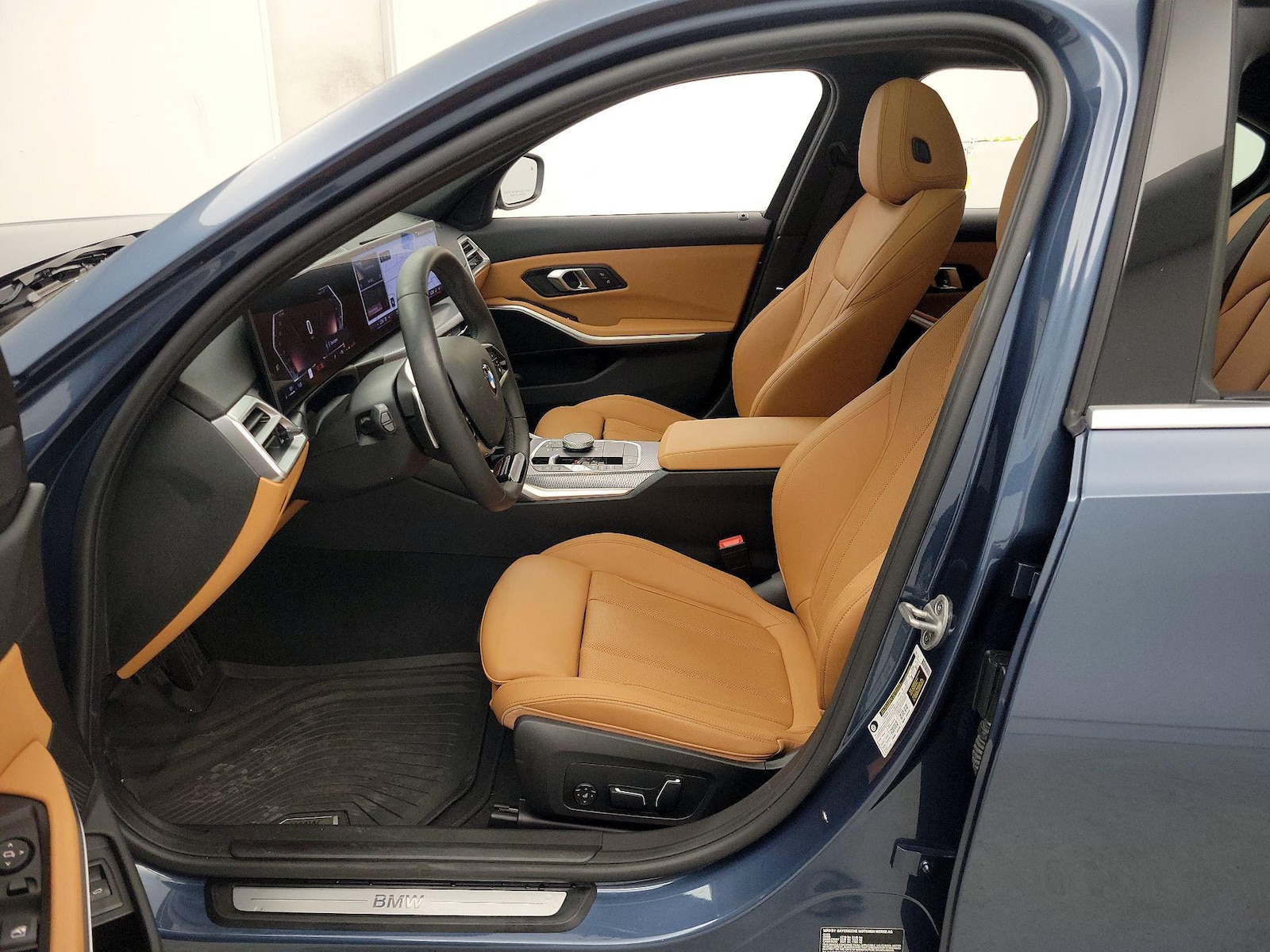 2025 BMW 3 Series 330i - Photo 12