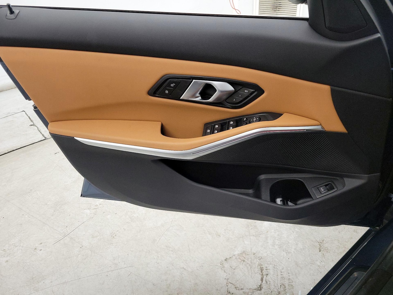 2025 BMW 3 Series 330i - Photo 13