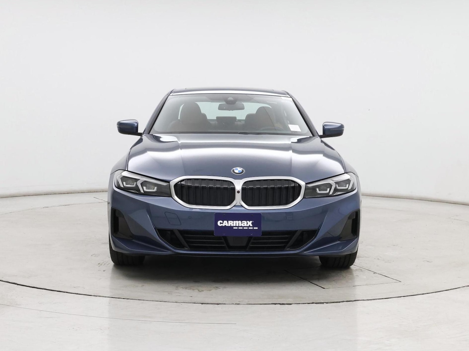 2025 BMW 3 Series 330i - Photo 6