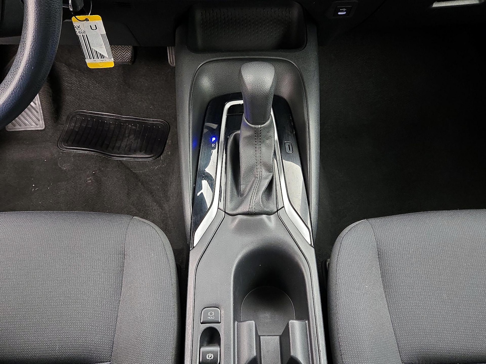 2024 Toyota Corolla LE - Photo 18