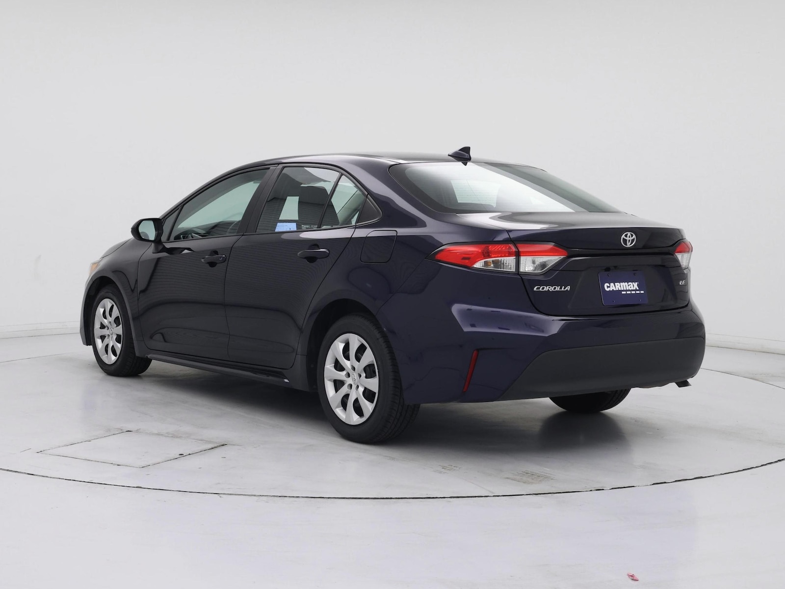 2024 Toyota Corolla LE - Photo 3