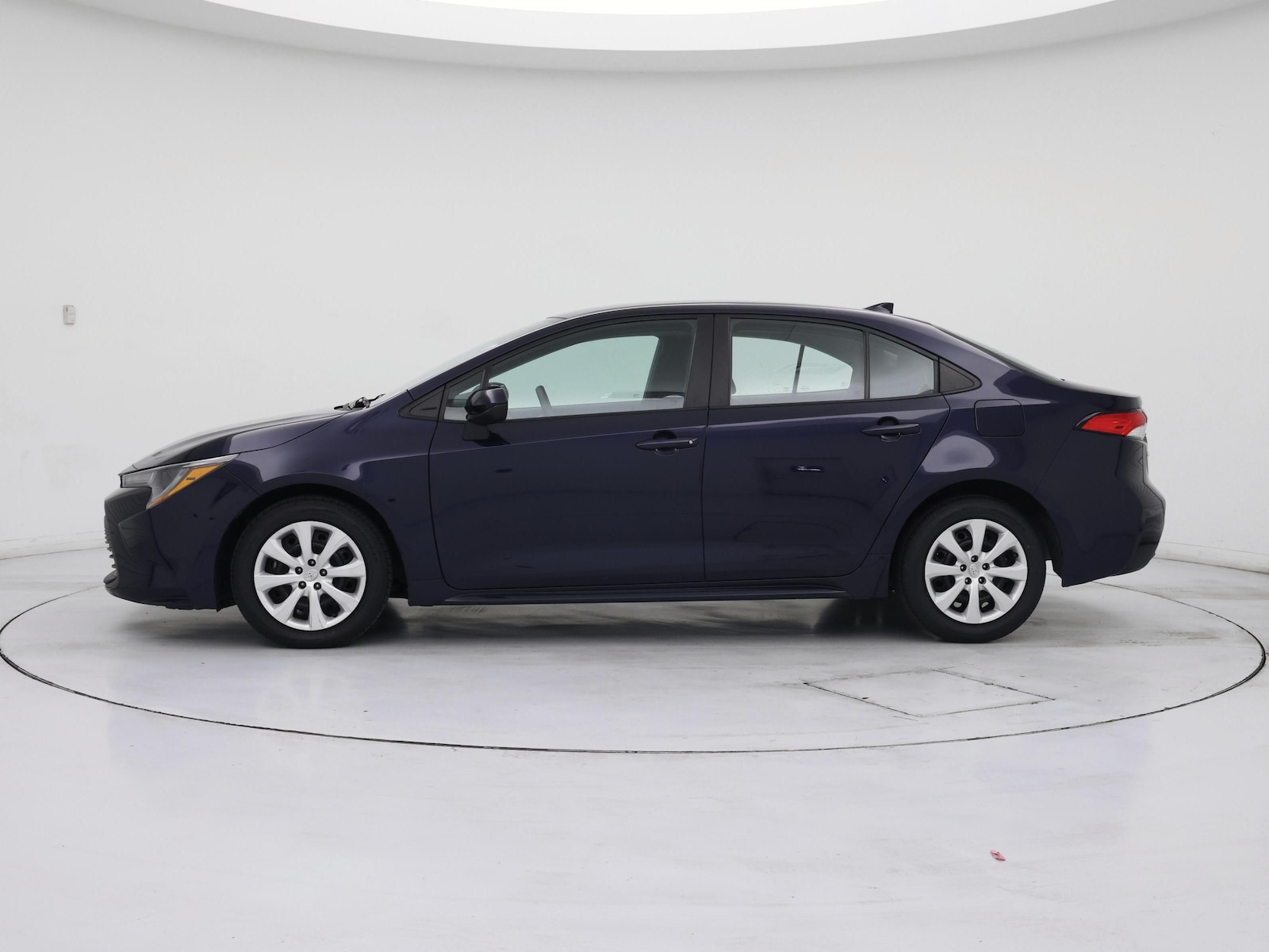 2024 Toyota Corolla LE - Photo 4