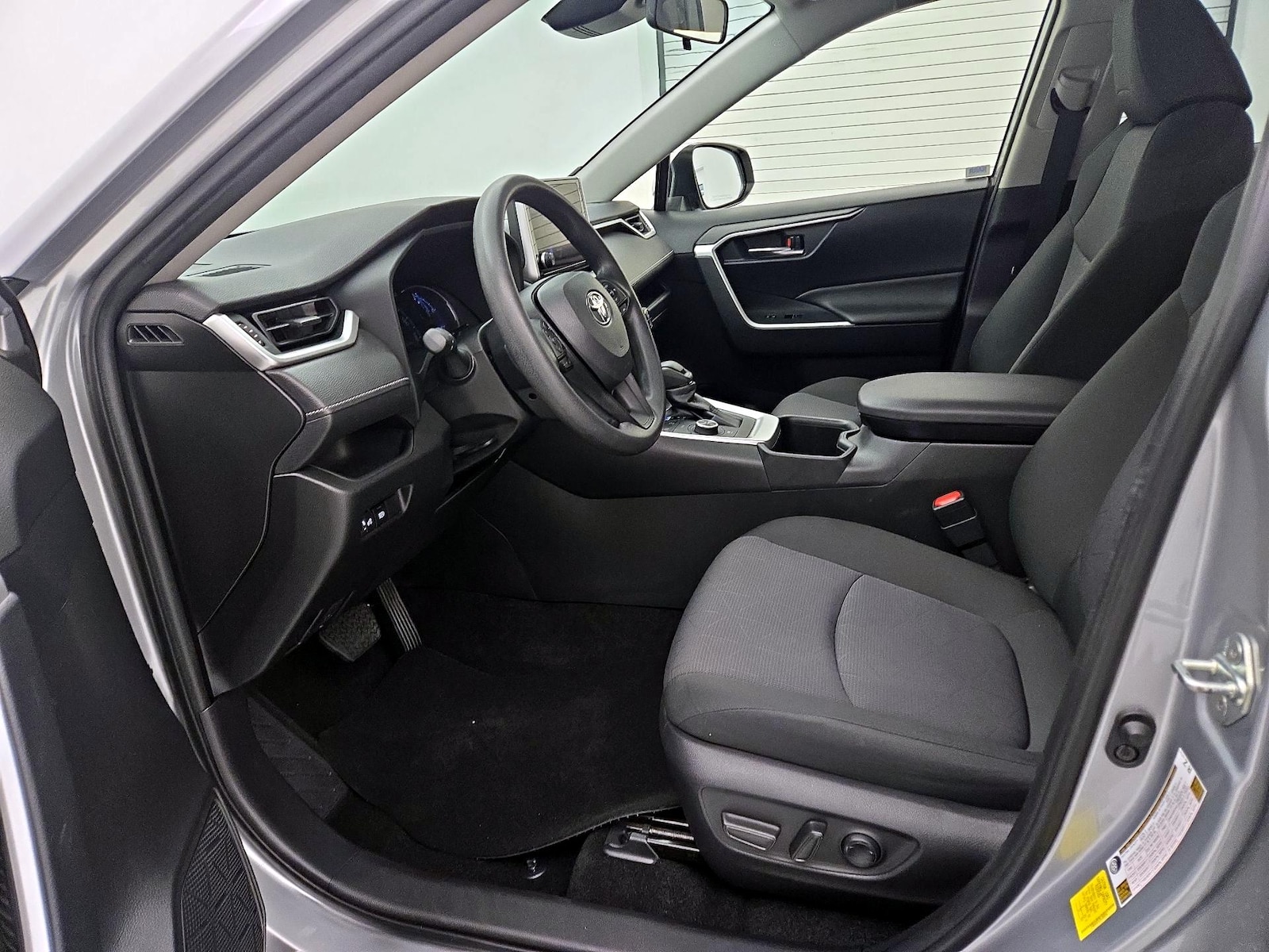 Power Seat(s) & Side Airbags