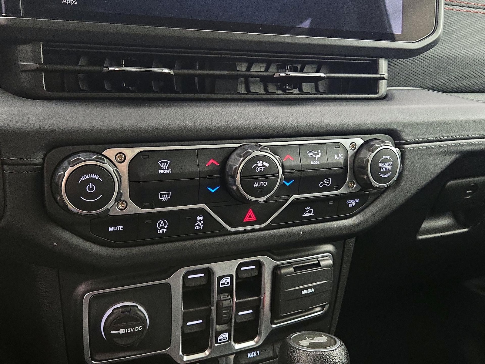 2025 Jeep Wrangler 4-Door Rubicon - Photo 17