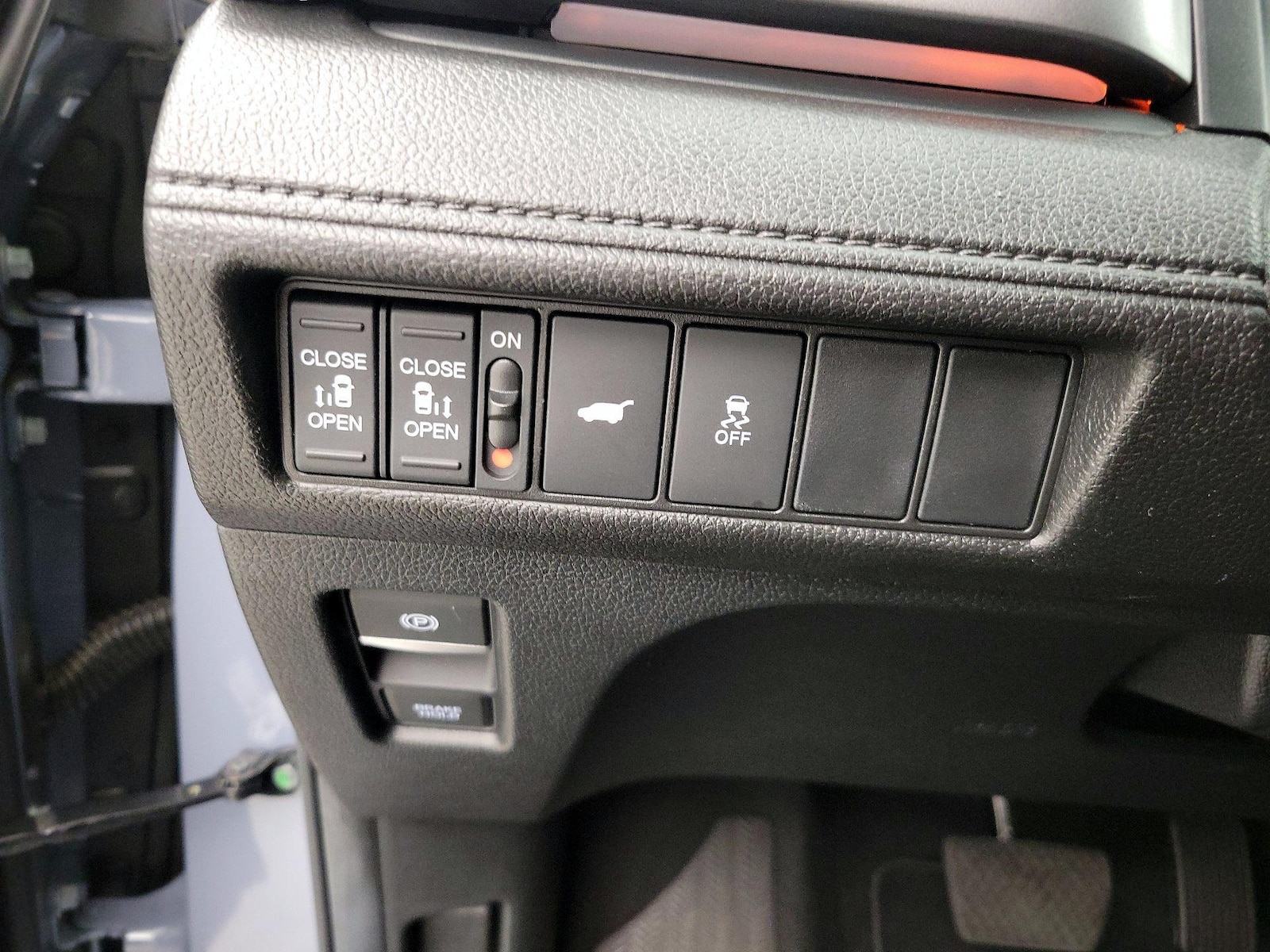 2025 Honda Odyssey Sport L - Photo 14