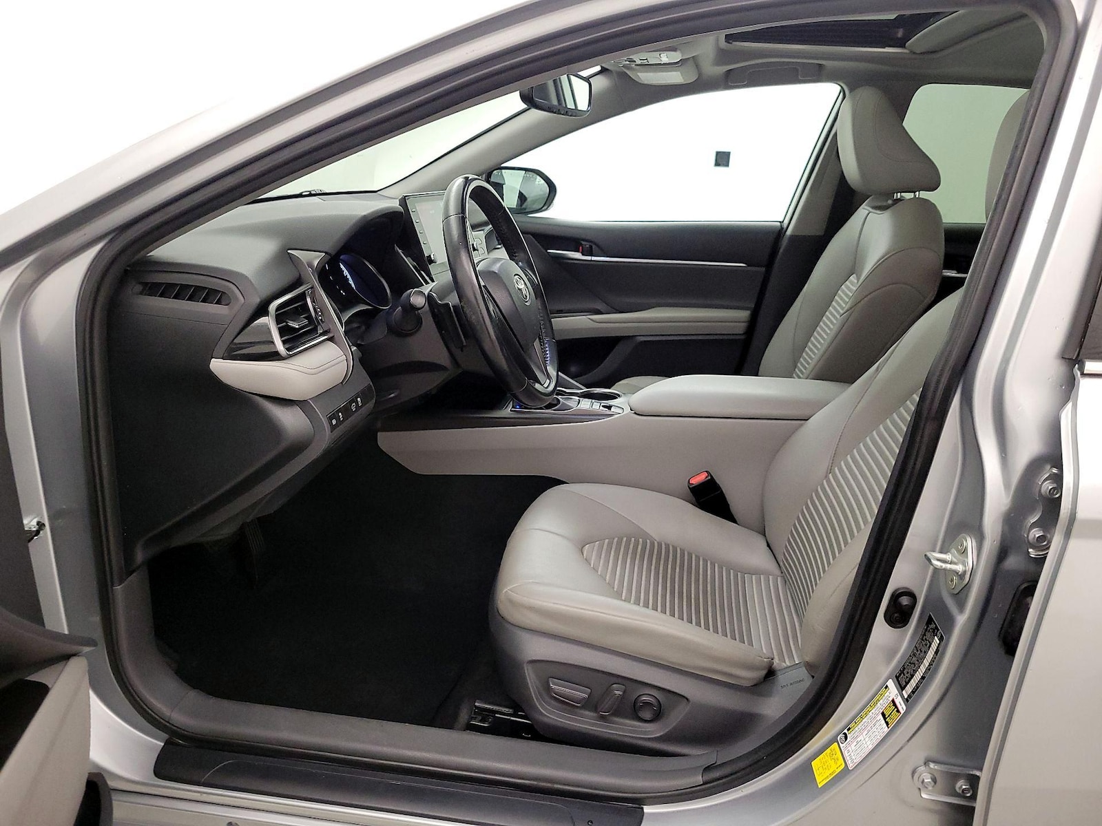 Power Seat(s) & Side Airbags