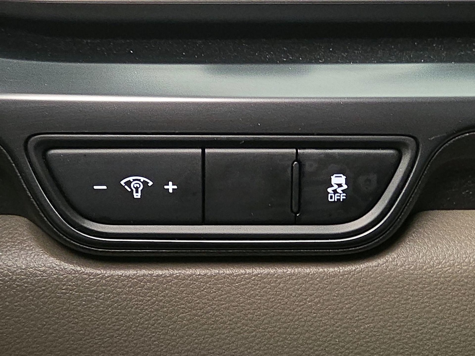 2025 Kia Carnival LXS - Photo 14
