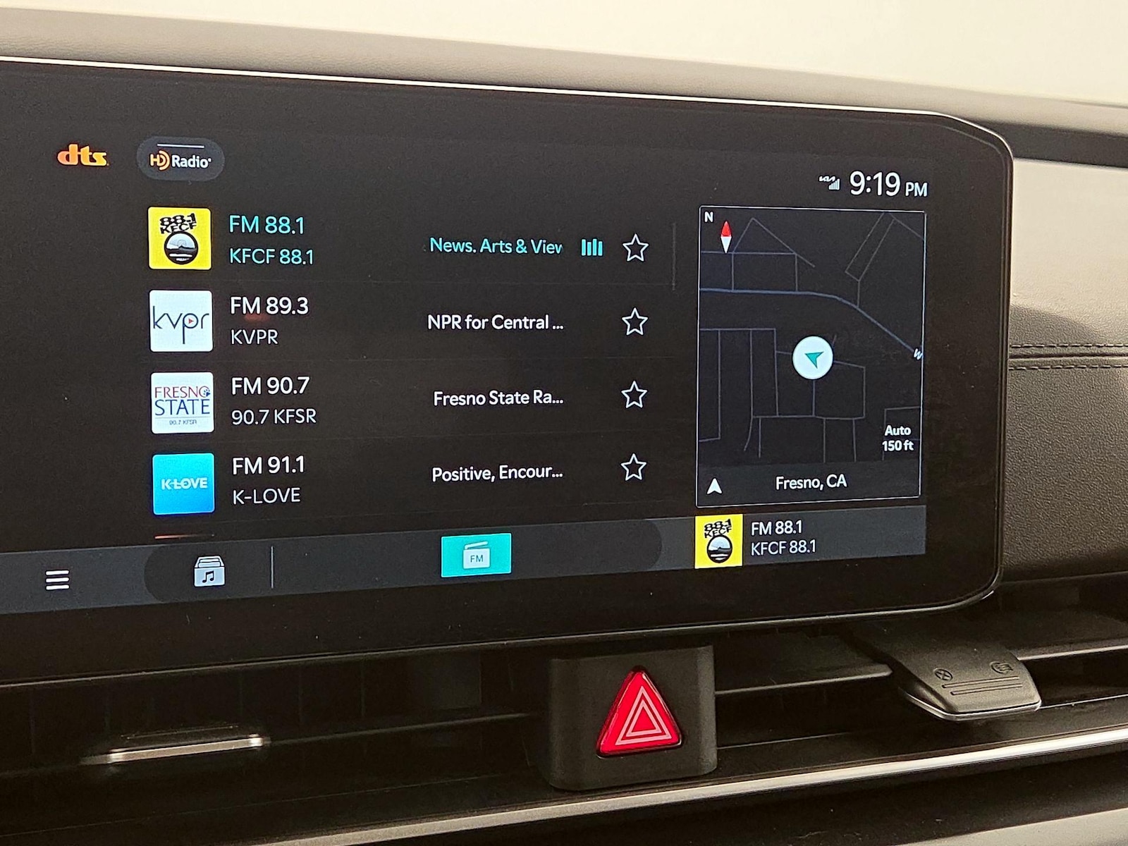 2025 Kia Carnival LXS - Photo 17