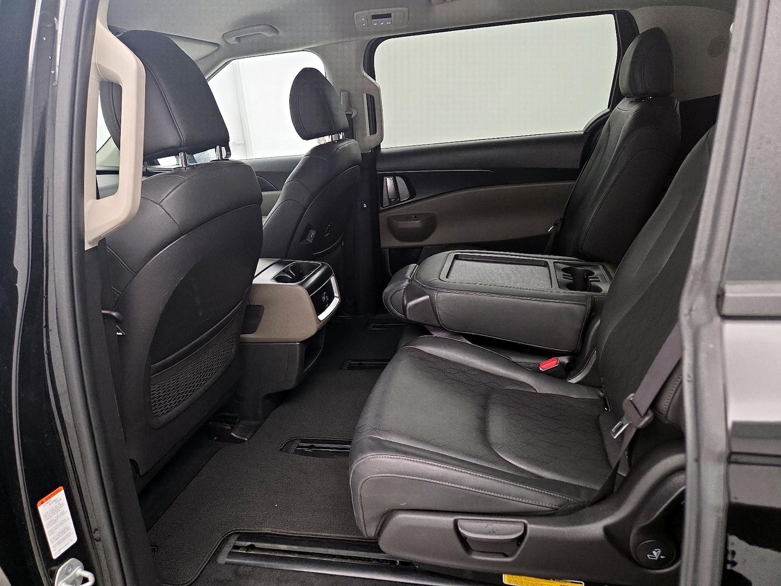 2025 Kia Carnival LXS - Photo 21