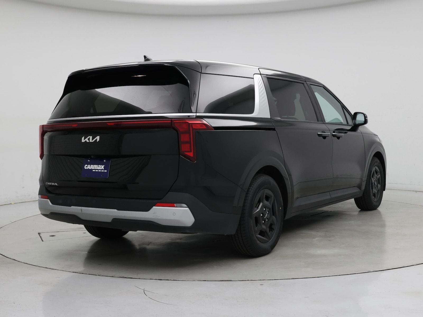 2025 Kia Carnival LXS - Photo 9