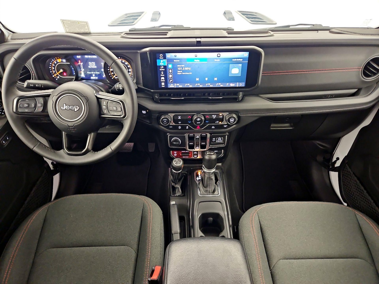 2025 Jeep Wrangler 4-Door Rubicon - Photo 10