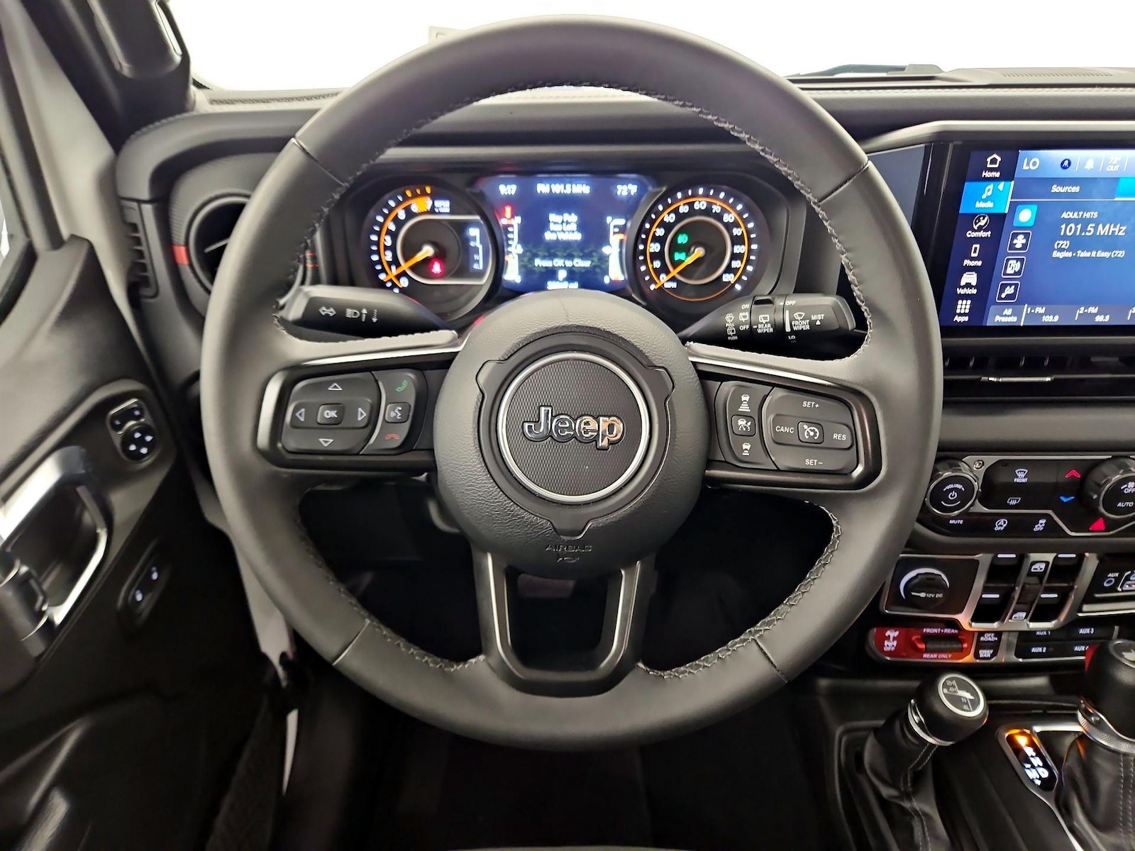 2025 Jeep Wrangler 4-Door Rubicon - Photo 11