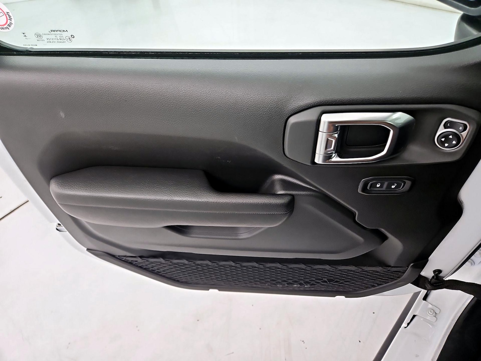 2025 Jeep Wrangler 4-Door Rubicon - Photo 13