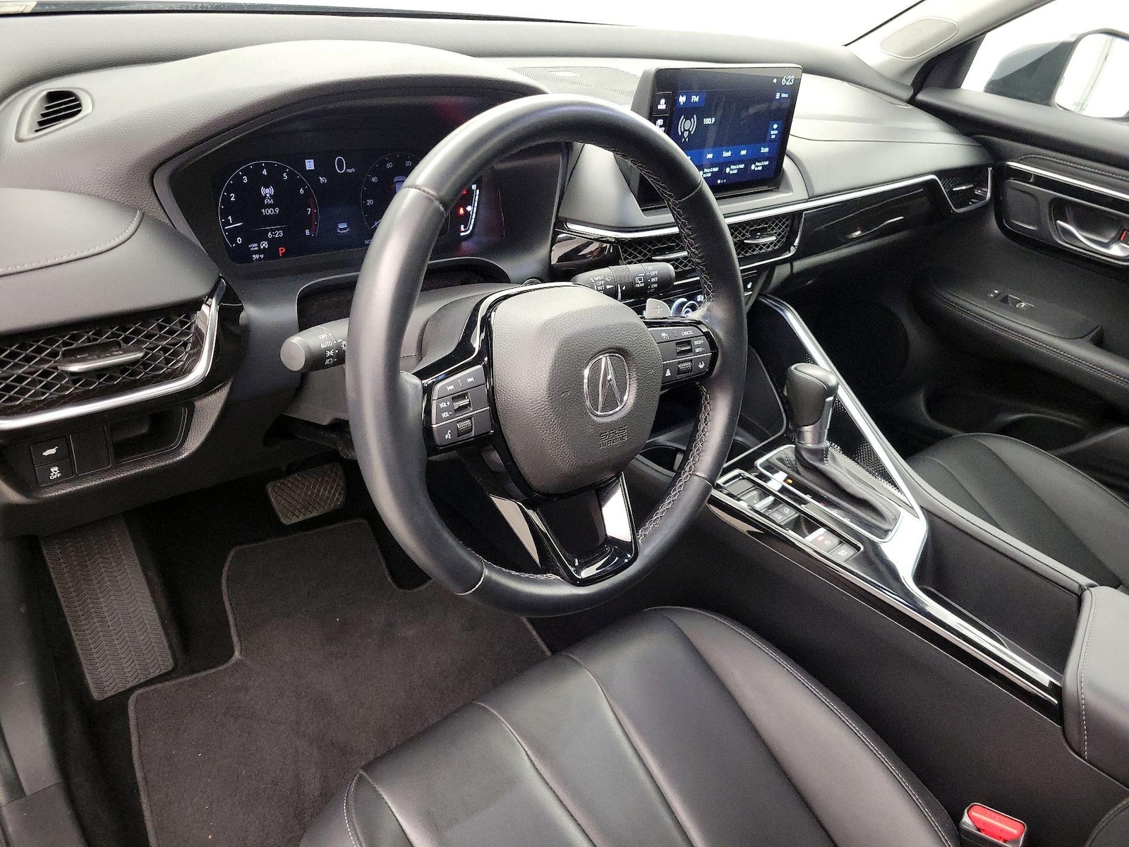 2025 Acura ADX Base - Photo 10
