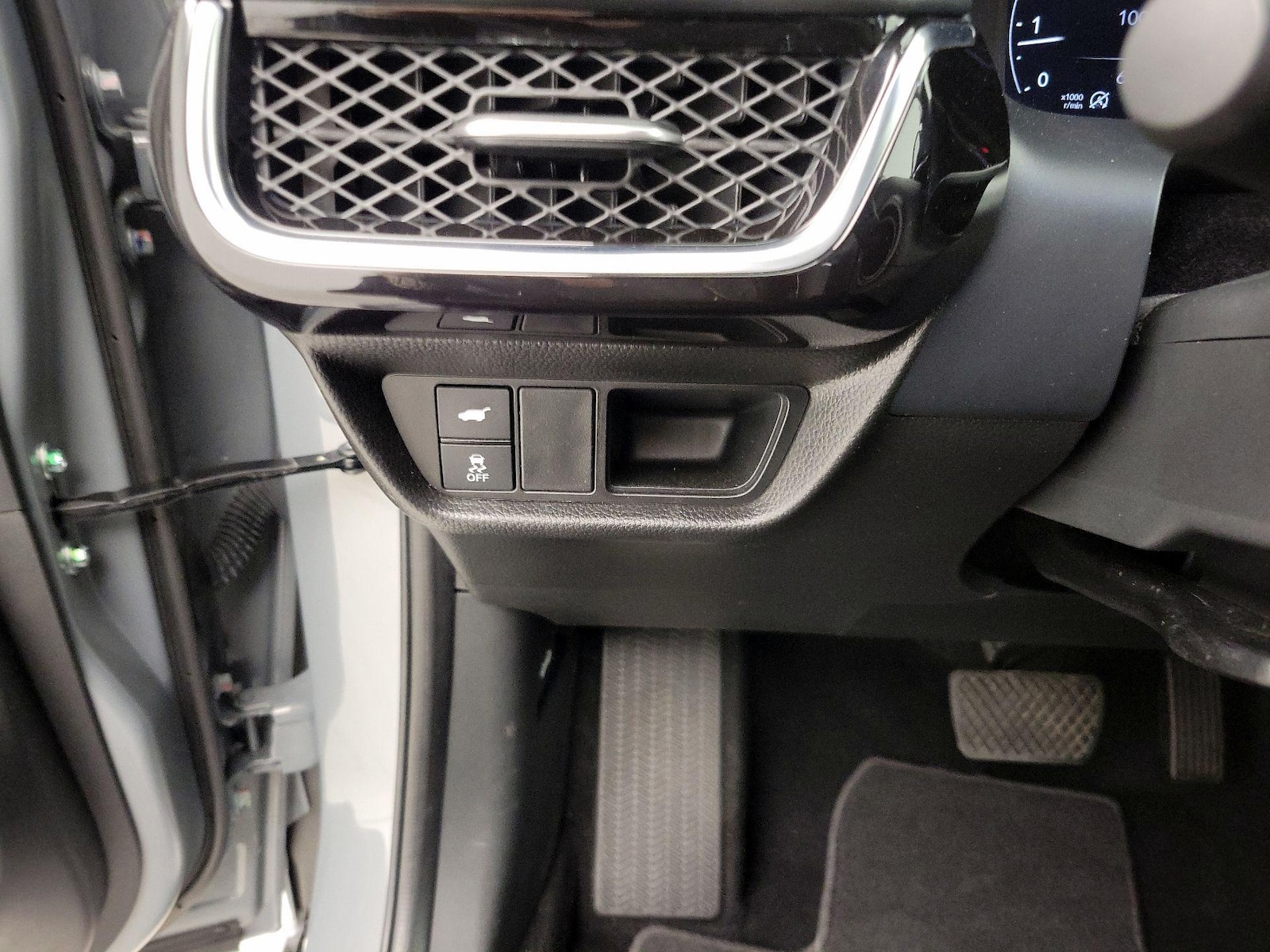 2025 Acura ADX Base - Photo 14