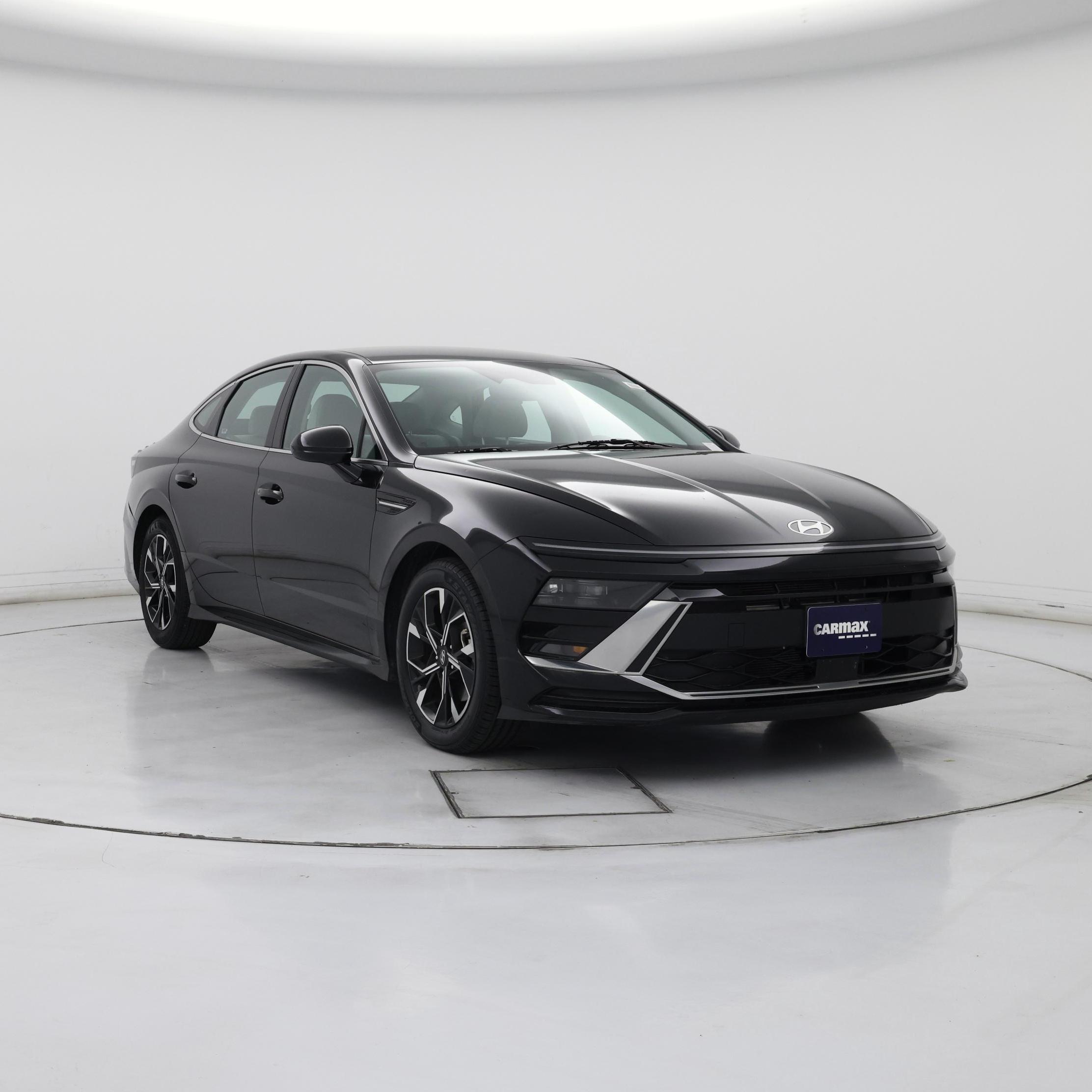 Black 2025 Hyundai Sonata Sedan Front-Wheel Drive Automatic