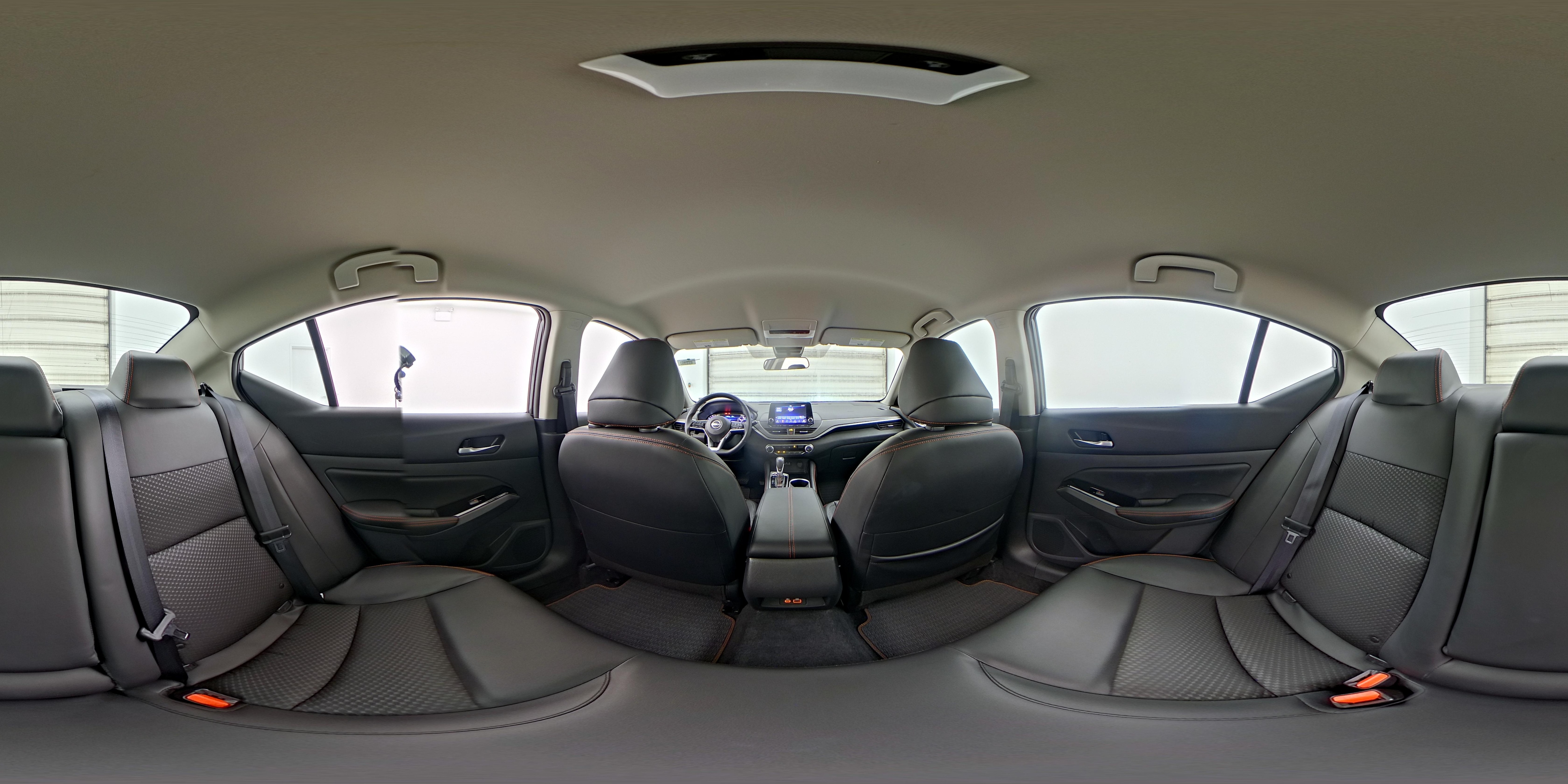 2025 Nissan Altima SR - Photo 25