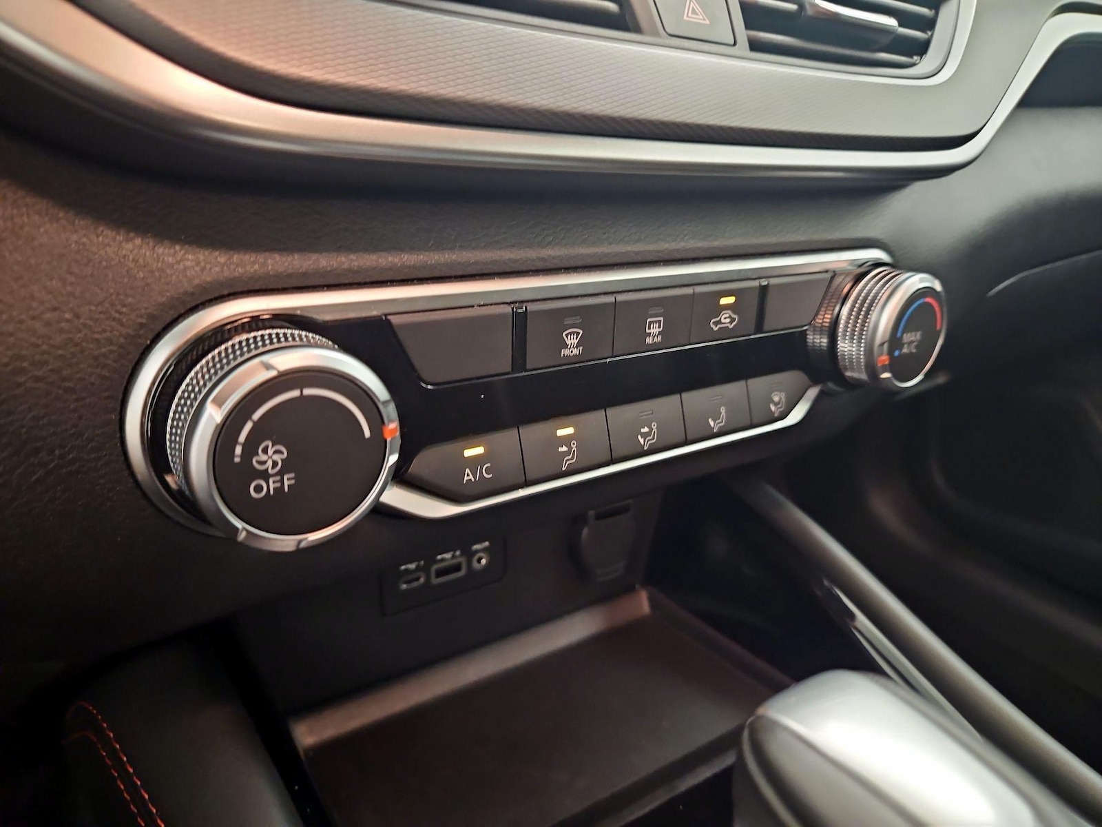 2025 Nissan Altima SR - Photo 17
