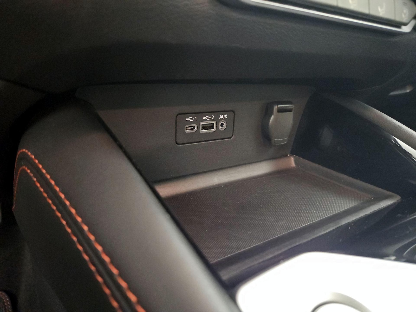 2025 Nissan Altima SR - Photo 19
