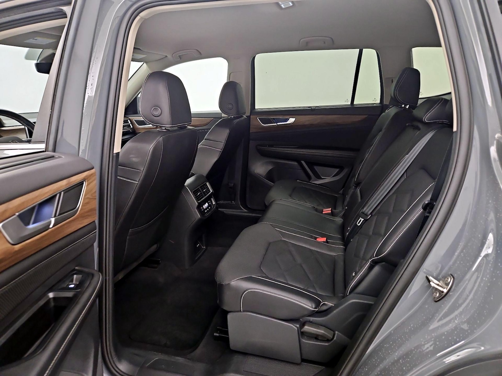 Rear Air Conditioning