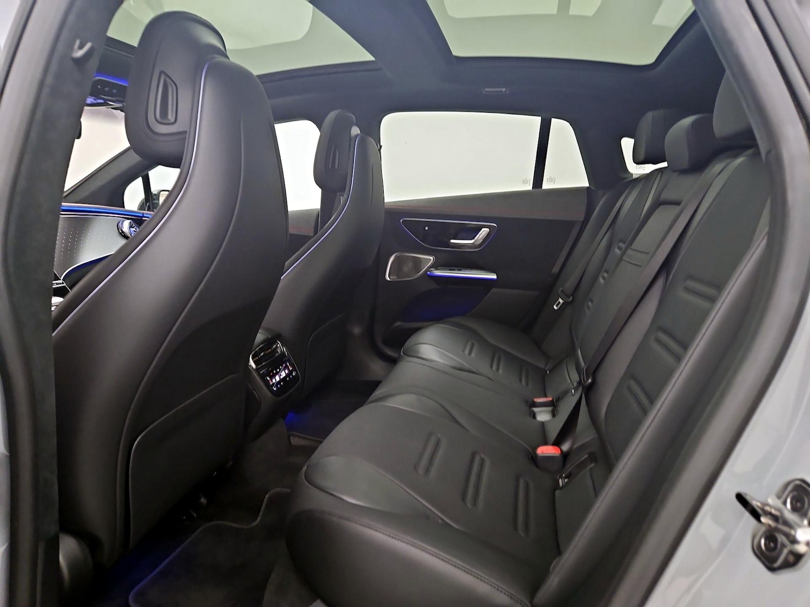 Rear Air Conditioning