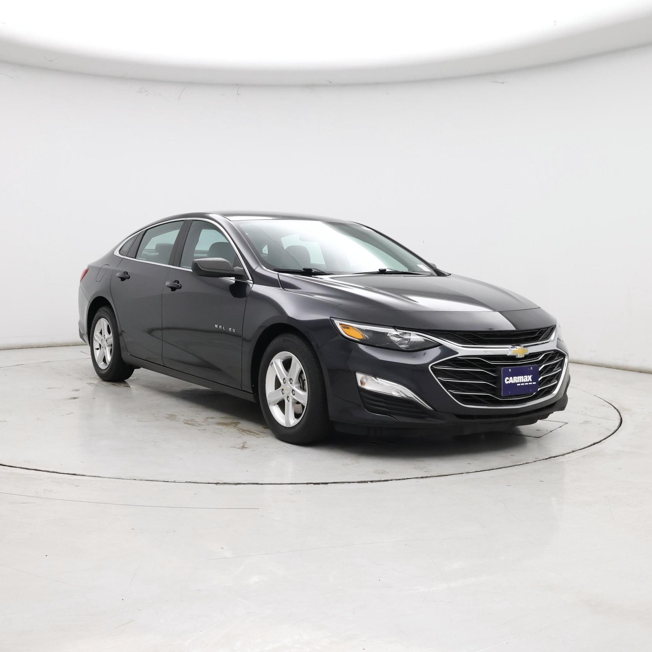 Gray 2023 Chevrolet Malibu Sedan Front-Wheel Drive Automatic
