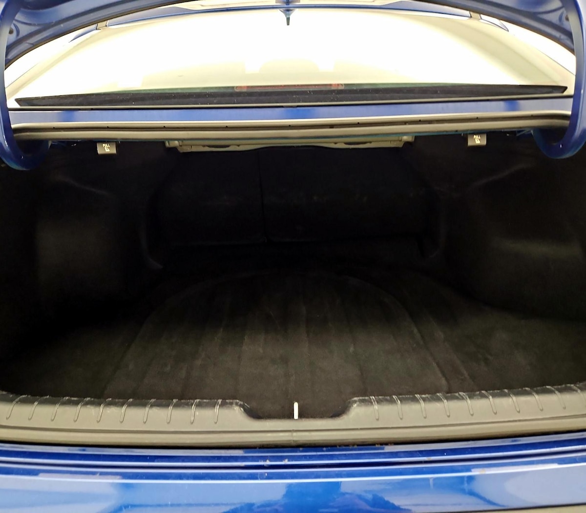 Trunk/Cargo (Seats Up)