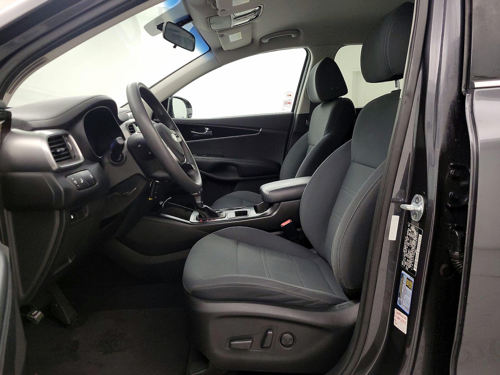 Power Seat(s) & Side Airbags