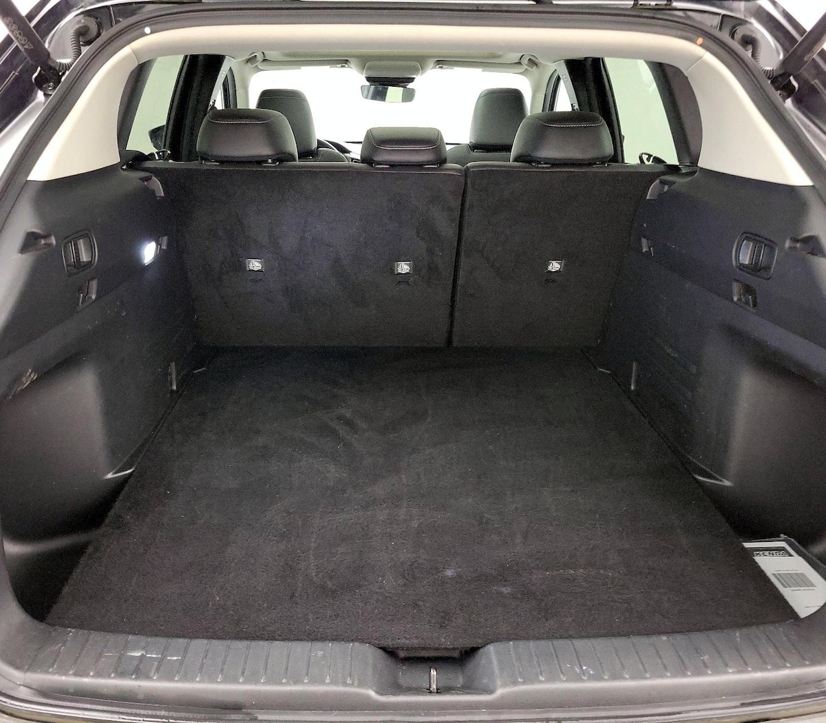 Trunk/Cargo (Seats Up)