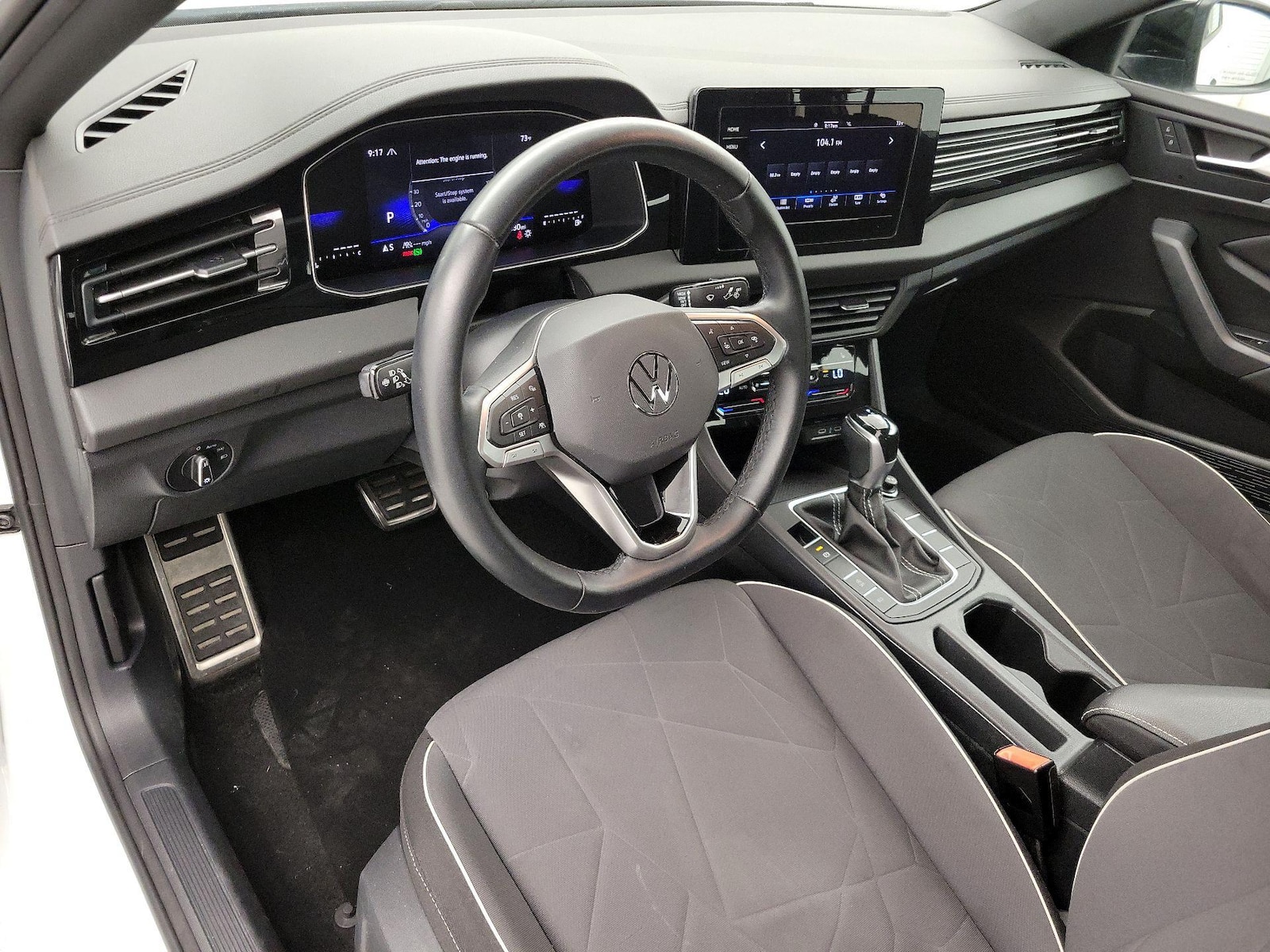 2025 Volkswagen Jetta Sport - Photo 10