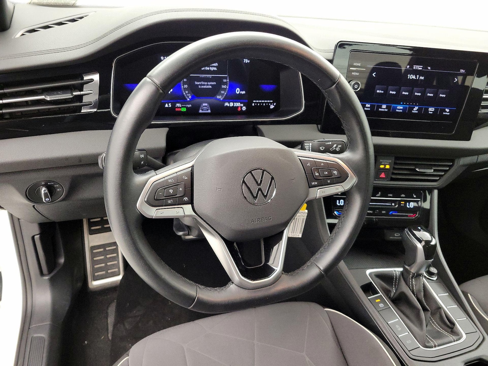 2025 Volkswagen Jetta Sport - Photo 11