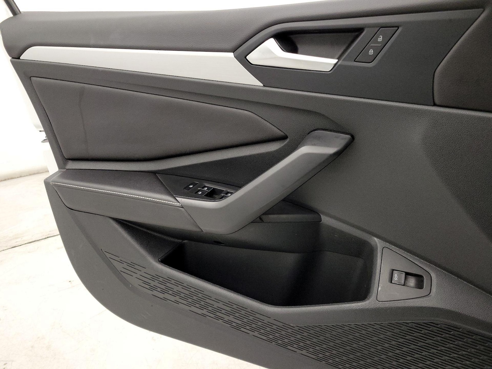 2025 Volkswagen Jetta Sport - Photo 13