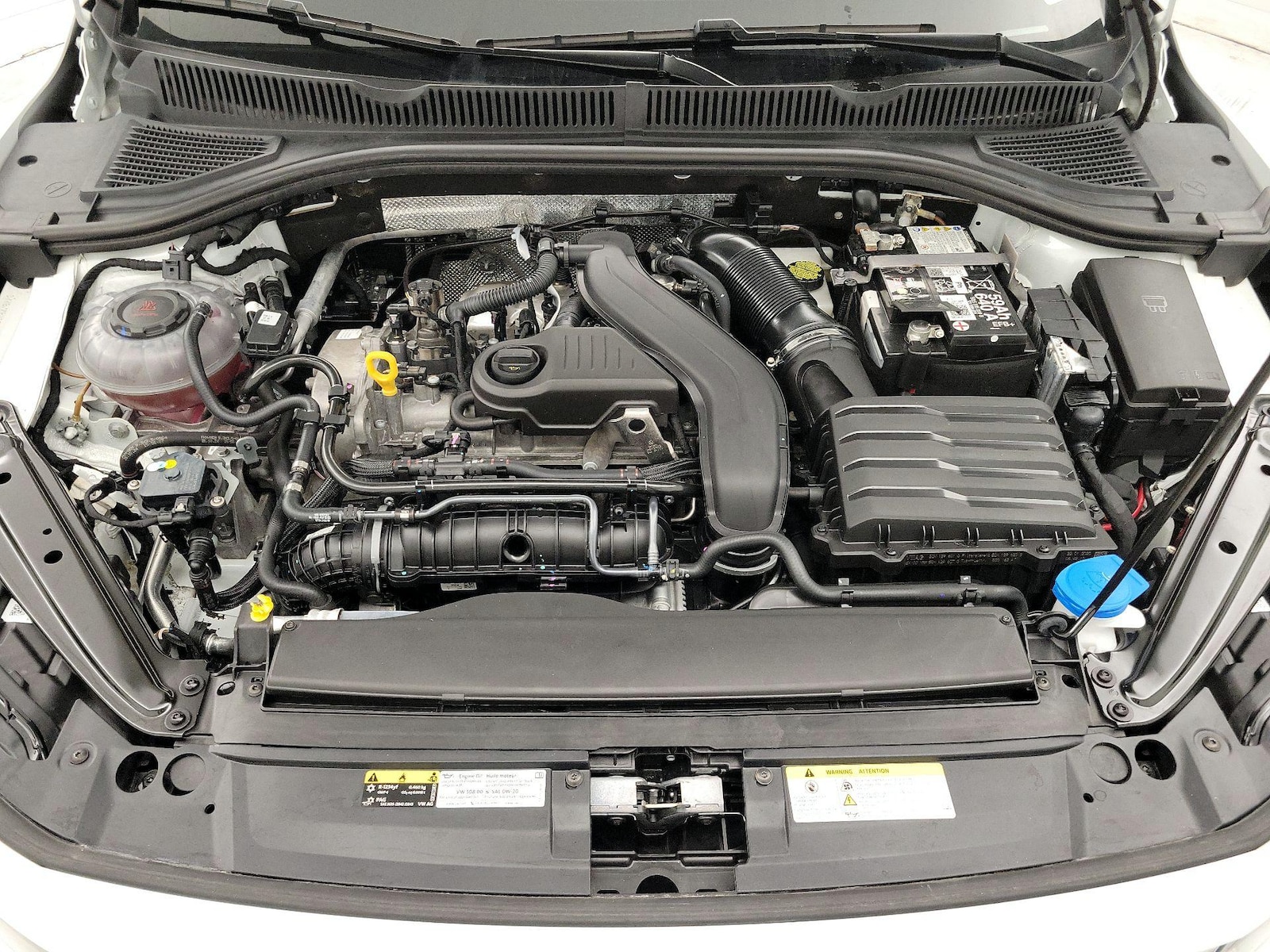 2025 Volkswagen Jetta Sport - Photo 22